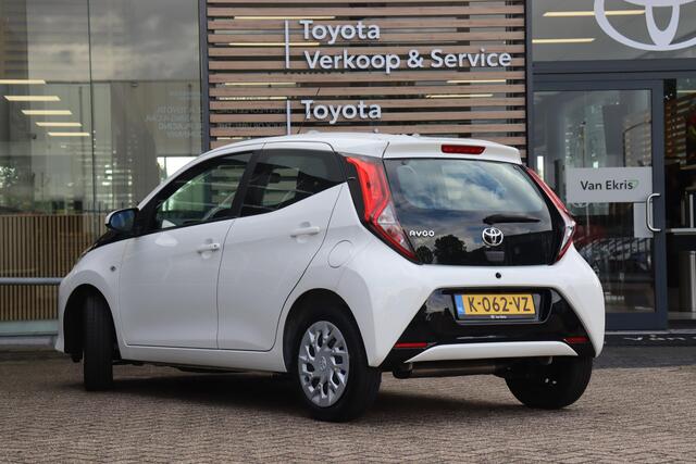 Toyota AYGO 1.0 VVT-i x-play, parkeercamera