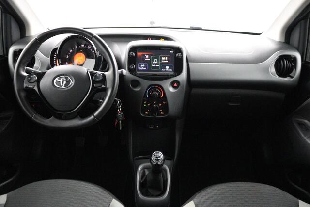 Toyota AYGO 1.0 VVT-i x-play cabrio | Apple Carplay/Android Auto | Airco | Achteruitrijcamera |