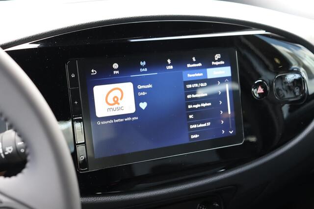 Toyota AYGO X Hybrid 115 play Go Pack, LM velgen Nieuw en direct leverbaar met € 1.750,- Inruilvoordeel!