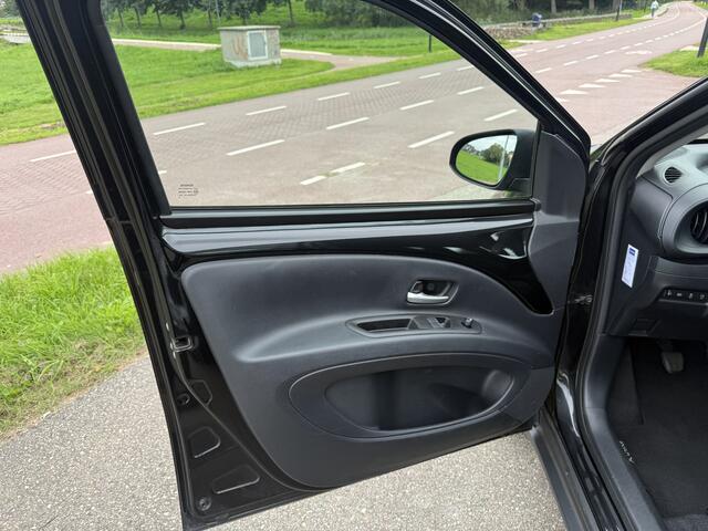 Toyota AYGO X 1.0 VVT-i MT Play bj2023/achteruitrijcamera/NAP/historie aanwezig