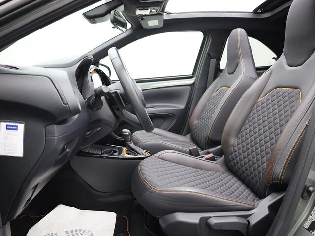 Toyota AYGO X 1.0 VVT-i S-CVT Limited | Vouwdak | Keyless | JBL | Stoel verw. | Camera | Prijs Rijklaar!!