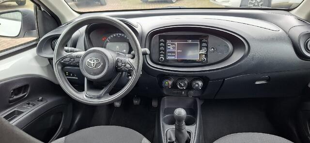 Toyota AYGO X 1.0 VVT-i MT Car-play