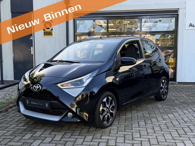Toyota AYGO 1.0 VVT-i x-play Automaat | 59.493 KM | Camera | Airco | 5-Deurs | LM Velgen
