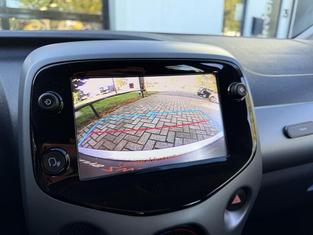 Toyota AYGO 1.0 VVT-i x-play Automaat | 59.493 KM | Camera | Airco | 5-Deurs | LM Velgen