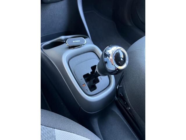 Toyota AYGO 1.0 VVT-i x-play Automaat | 59.493 KM | Camera | Airco | 5-Deurs | LM Velgen
