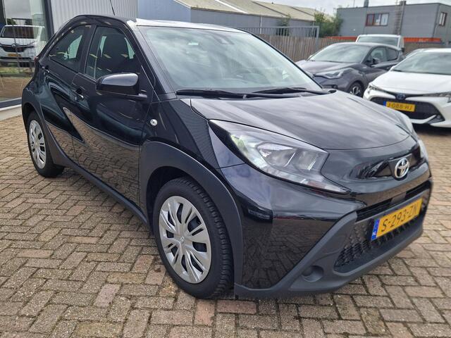 Toyota AYGO X 1.0 VVT-i MT Play