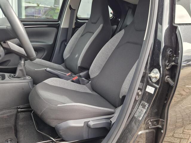 Toyota AYGO X 1.0 VVT-i MT Play