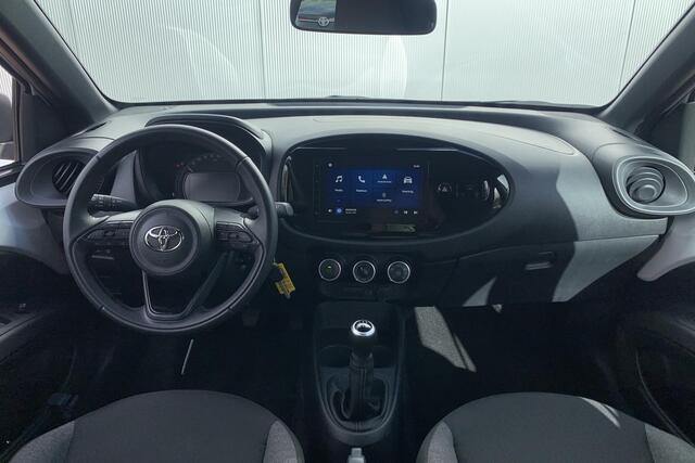 Toyota AYGO X 1.0 VVT-i MT Play / Camera / Apple Carplay & Android Auto / DAB /