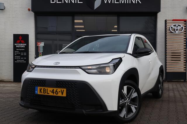 Toyota AYGO X Hybrid 115 play | LM Velgen | Stoelverwarming