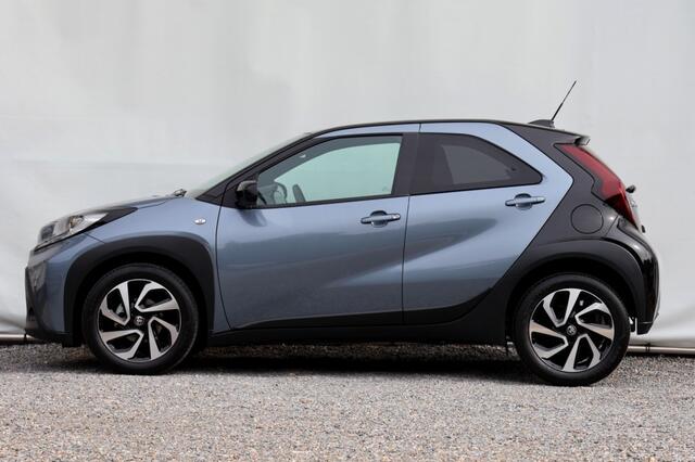 Toyota AYGO 1.0 VVT-i MT Pulse - 72 pk **Bi-tone / Camera / Carplay