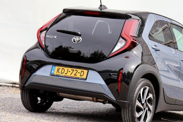 Toyota AYGO 1.0 VVT-i MT Pulse - 72 pk **Bi-tone / Camera / Carplay
