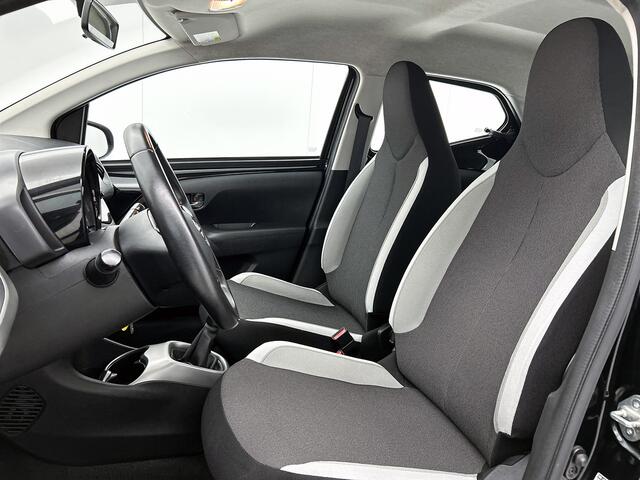 Toyota AYGO 1.0 VVT-i X-Play | Airco | Parkeercamera |