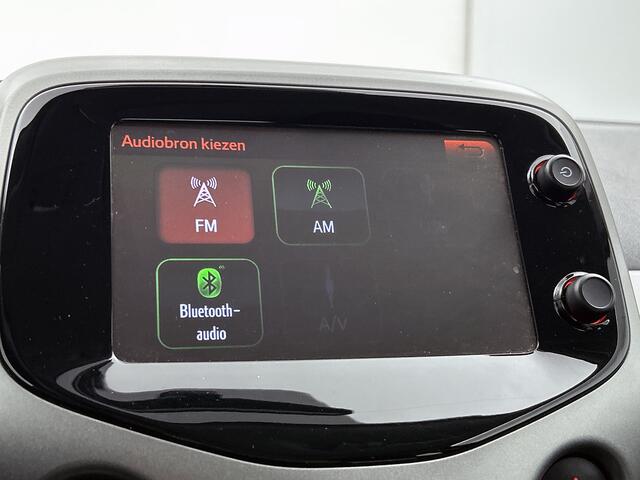 Toyota AYGO 1.0 VVT-i X-Play | Airco | Parkeercamera |