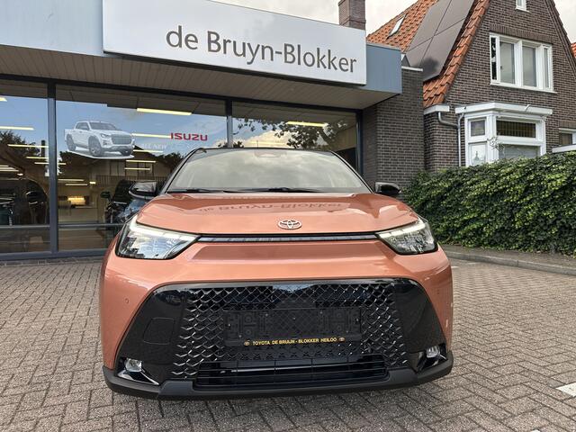 Toyota AYGO X Hybrid 115 pulse stoelverwarming / keyless start / parkeersensoren voor + achter / Navigatie / Apple Carplay / Android Auto / parkeercamera / 10 jaar Toyota garantie / rijklaarprijs incl. Toyota Pechhulppas