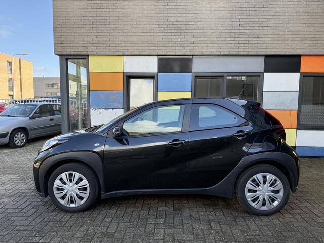 Toyota AYGO X 1.0 VVT-i MT Play