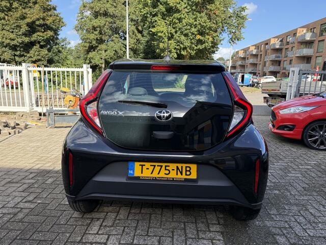 Toyota AYGO X 1.0 VVT-i MT Play