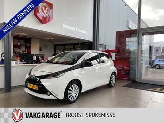 toyota-aygo-1.0-vvt-i-x-play,navigatie,apple-carplay-andriod