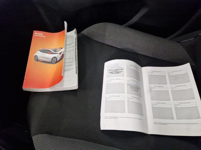 Toyota AYGO 1.0 VVT-i x-Fun, Airco! 14.919km! VERWACHT!