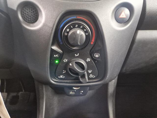 Toyota AYGO 1.0 VVT-i x-Fun, Airco! 14.919km! VERWACHT!
