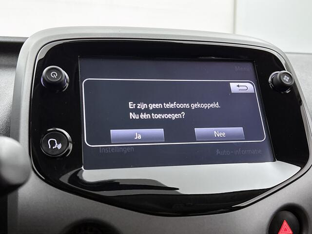 Toyota AYGO 1.0 VVT-i x-Joy | Climate Control | DAB | Automatische verlichting | Velgen 15" | Apple CarPlay/Android Auto | Achteruitrijcamera | Bluetooth |
