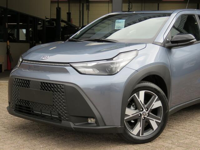 Toyota AYGO HYBRID 115 PLAY NIEUW! / Camera / 17 Inch / Stoelverw. / FABRIEKS garantie