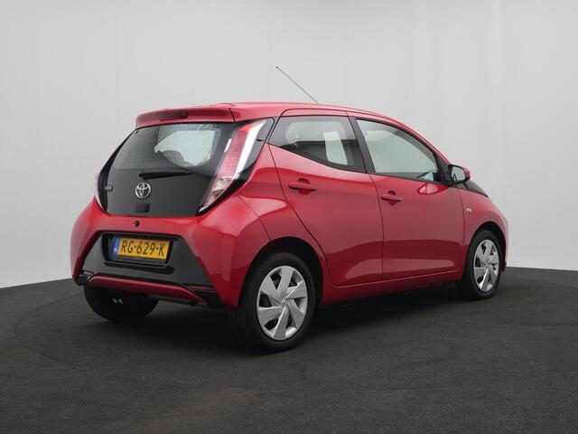 Toyota AYGO 1.0 VVT-i x-play