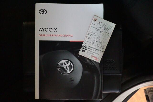 Toyota AYGO X 1.0 VVT-i MT | 5 DRS | AIRCO | ADAP CRUISE | LANE-ASSIST | START / STOP |