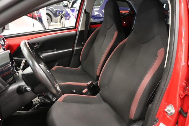 Toyota AYGO 1.0 VVT-i x-cite Navigatie, Bi-Tone lak,