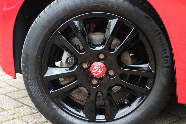 Toyota AYGO 1.0 VVT-i x-cite Navigatie, Bi-Tone lak,