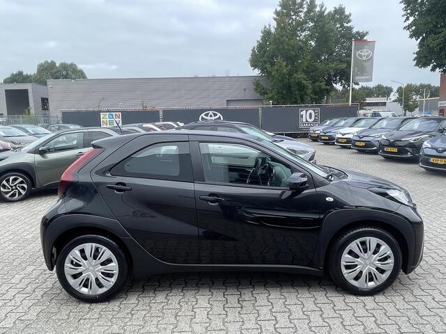 Toyota AYGO X 1.0 VVT-i MT Play