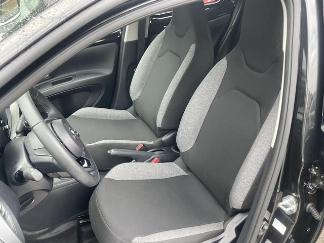 Toyota AYGO X 1.0 VVT-i MT Play