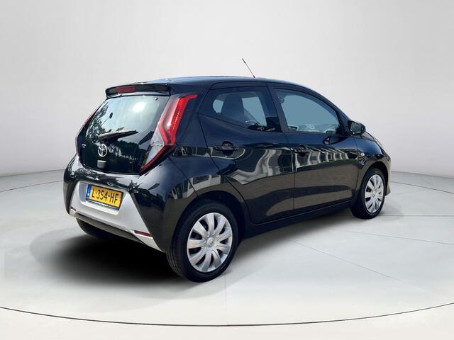 Toyota AYGO 1.0 VVT-i x-play | 5 deurs| Airconditioning | Carplay | Parkeercamera |