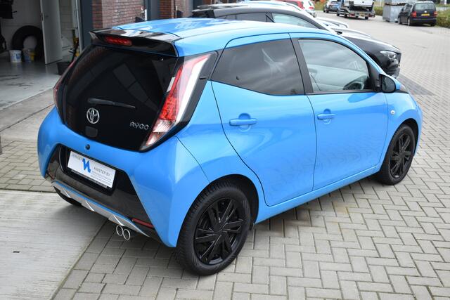 Toyota AYGO 1.0 VVT-i x-sport