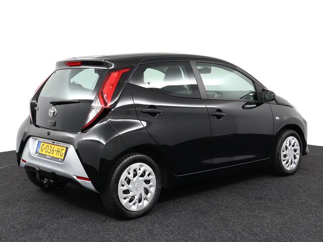 Toyota AYGO 1.0 VVT-i x-play limited | Apple Carplay/Android Auto | Fietsdrager beugel |