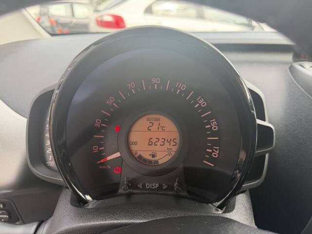Toyota AYGO 1.0 VVT-i x-play