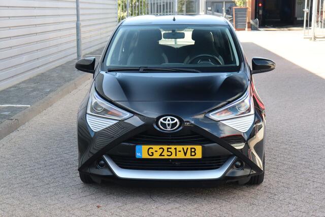 Toyota AYGO 1.0 VVT-i x-play O.a: Camera, Carplay, Airco, Bluetooth, Rijklaar, Etc. All-in prijs!