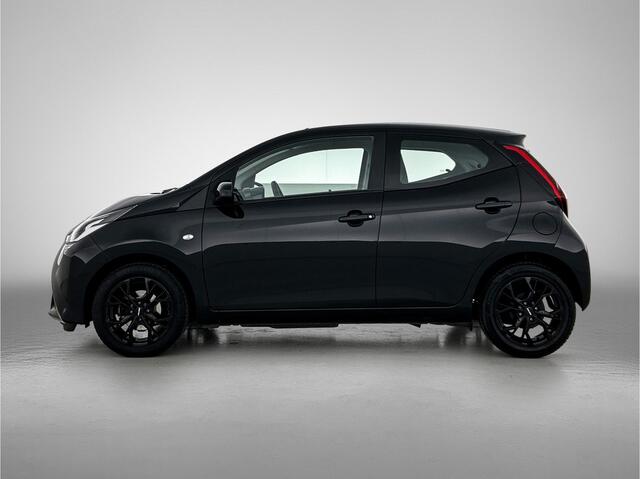 Toyota AYGO 1.0 VVT-i x-play limited | LM velgen |