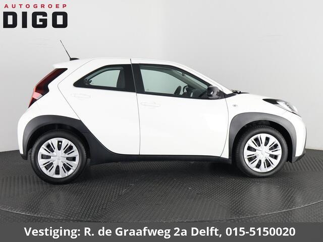 Toyota AYGO X 1.0 VVT-i MT Play | SLECHTS 5.300 KM! | Apple Carplay & AndroidAUTO | Camera | 1e eigenaar |