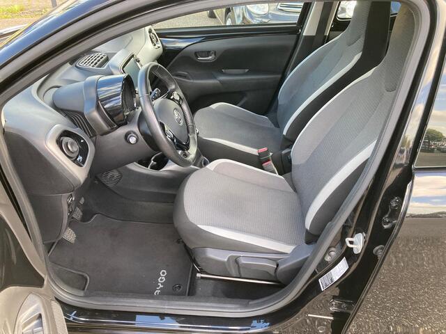 Toyota AYGO 1.0 VVT-i X-Play | 2021 | Achteruitrijcamera | Multimedia | Airco