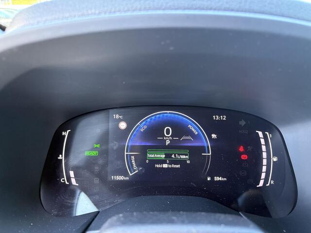 Toyota AYGO X Hybrid 115 play