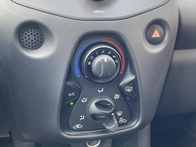 Toyota AYGO 1.0 VVT-i x-fun Airco, Bluetooth, Centrale deurvergrendeling, NL auto slechts 66000km garantie tot 2029!