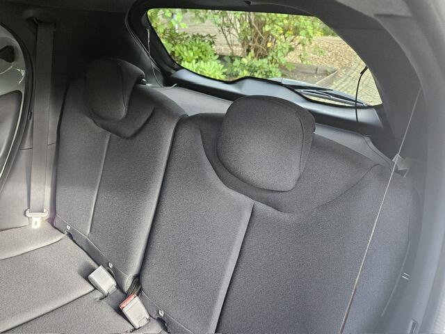 Toyota AYGO X Hybrid 115 pulse Easy Pack 2000 EURO KORTING