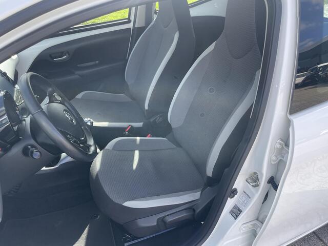 Toyota AYGO 1.0 VVT-i x-play