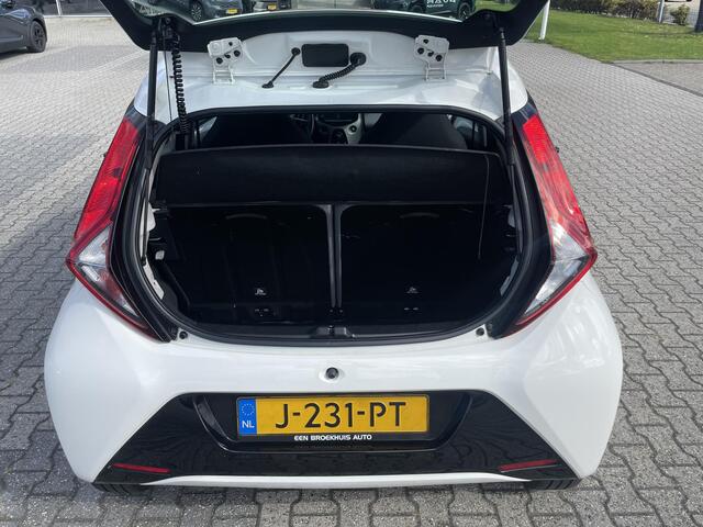 Toyota AYGO 1.0 VVT-i x-play
