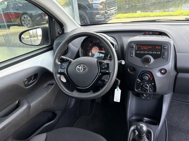 Toyota AYGO 1.0 VVT-i x-fun | Airco | Electrische Ramen | 3 Deurs | Cruise Control