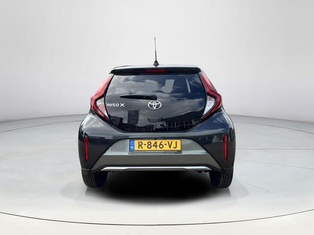 Toyota AYGO X 1.0 VVT-i MT Envy | JBL audio | LED koplampen | Carplay | Parkeercamera | 18 inch LM-velgen |