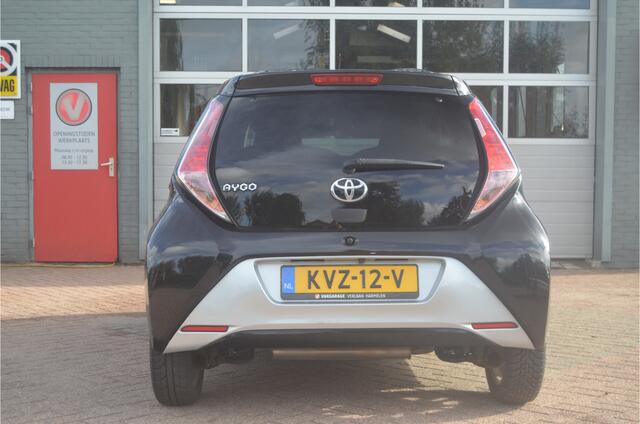 Toyota AYGO 1.0 VVT-i x Leder, Camera, 12 mnd. gar.