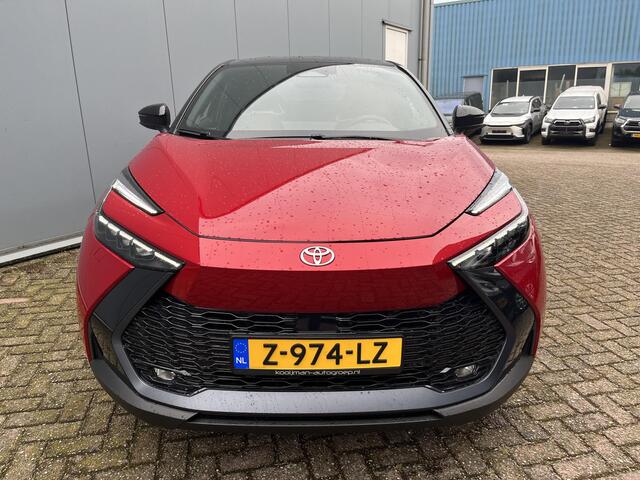 Toyota C-HR Hybrid 140 Executive Bi-Tone NGP | REGISTRATIEVOORDEEL | inc. alle acties | Winter Pakket | Elektrische Stoelverstelling | JBL | LED | Head up Display |