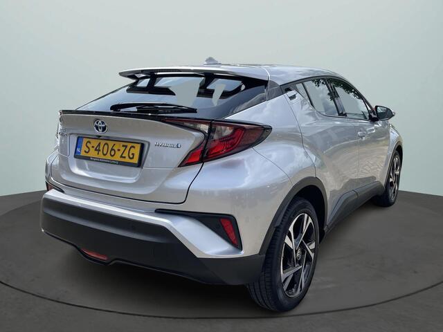Toyota C-HR 1.8 Hybrid Dynamic Navigatie / Climate Control / PDC V+A / Cruise Control Adaptief / Blind Spot Monitor