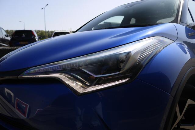 Toyota C-HR 1.8 Hybrid Bi-Tone Plus